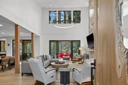 Timber Oak Lodge- Summer Specials! - Image 5